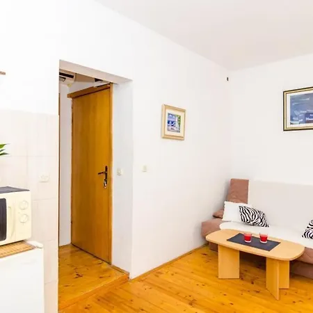 Διαμέρισμα Josipa - One Bedroom *